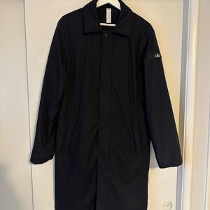 ALO Yoga Men's Nylon Trench Coat